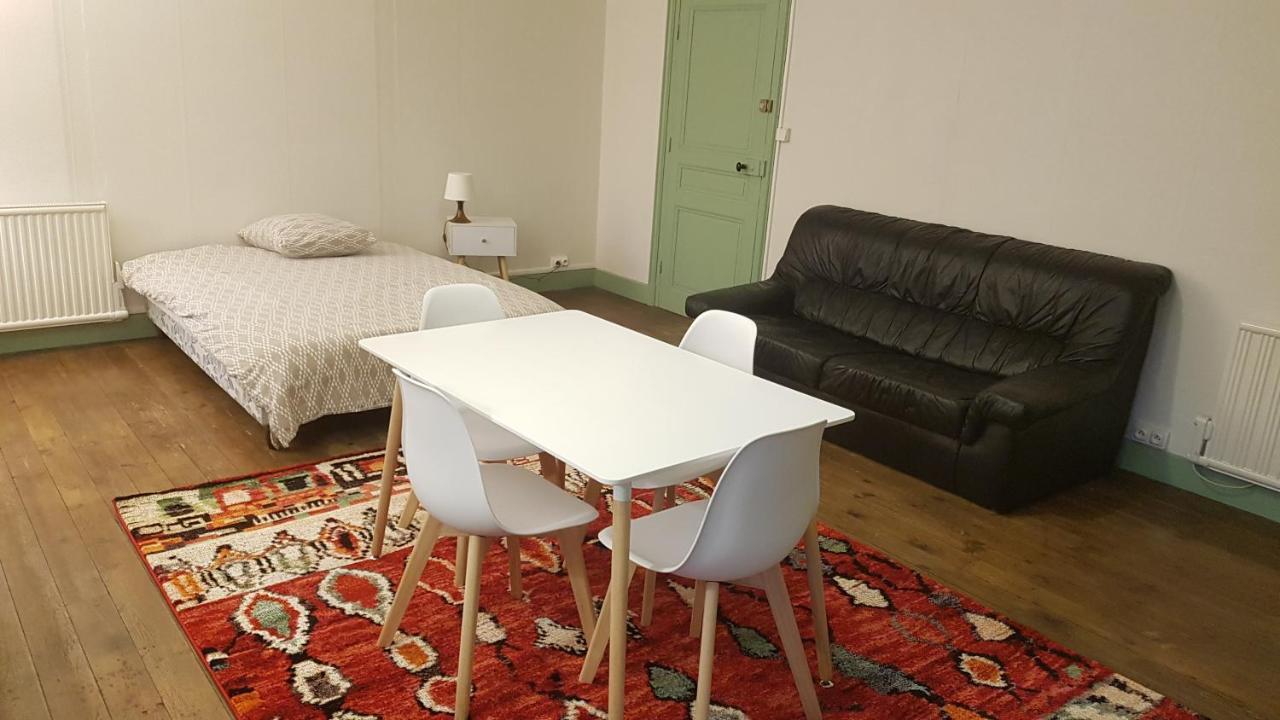 Grand Studio Et Jolies Chambres A Louer Passins Exterior foto